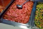高校食堂現神菜西瓜炒肉 網友稱吃過西瓜皮炒肉沒吃