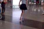 獨腿女孩正面照 獨腿女孩穿高跟鞋漂亮的活著
