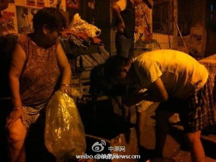 鄭州居民樓發生大火現場圖片