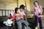 湖南湘潭校車事故善后 湘潭幼兒園校車事故遇難者家