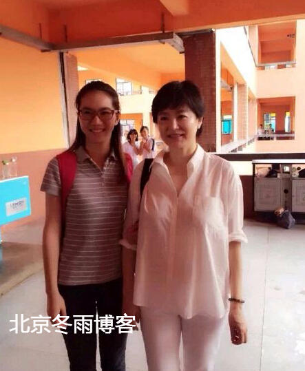 林青霞現身中學做演講