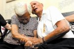 溫州抗戰老兵和失散70年前妻再聚 共度浪漫七夕