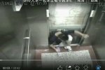華大電梯事件 大學男生被電梯卡死