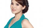 為什么封殺伊能靜 因?yàn)樗l(fā)表過(guò)激言論被各大衛(wèi)視封