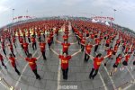 成都萬人齊跳小蘋果廣場舞