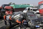 安徽高速70余輛車追尾造成1人死亡11人受傷