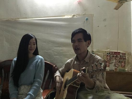 90后大學(xué)生網(wǎng)戀殘疾小伙3天就求婚
