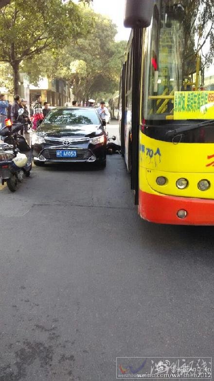 湖濱西路上發生嚴重交通事故