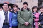 大衣哥曬ps全家福 山東農民大衣哥微博曬ps全家福照