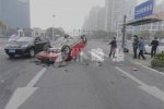 溫州奧迪翻車 女車主沒受傷自己爬出車窗回家