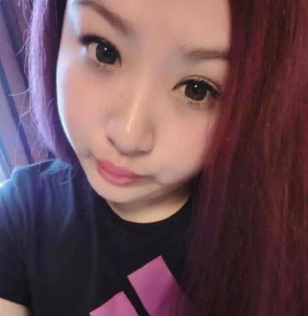 男子把女友養肥