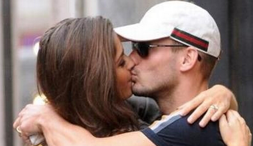 朝鮮現情侶街頭接吻