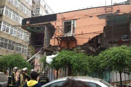 青島一酒店爆炸致2死多傷