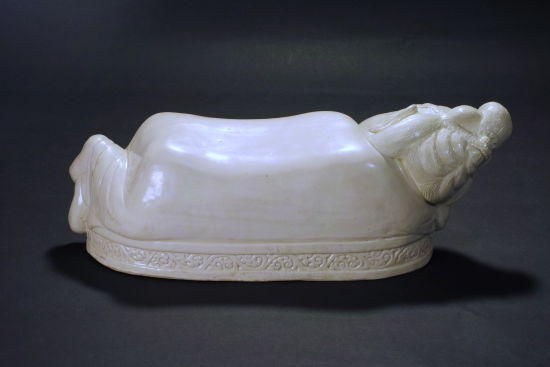 美人枕拍3.2億天價