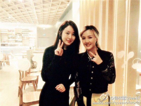 陳梓童和樸炯植合影