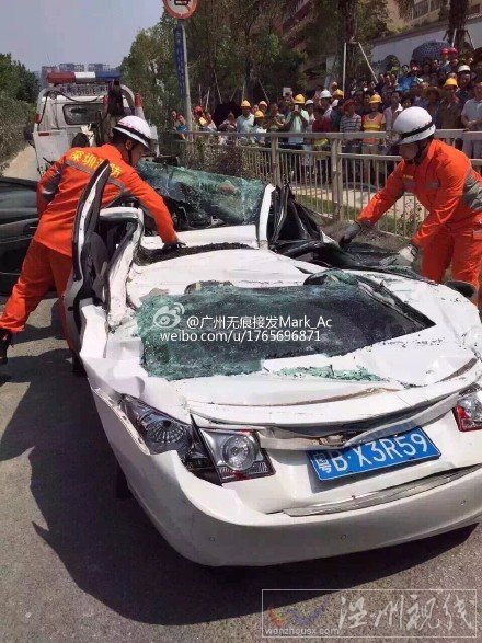 深圳龍崗慘烈車(chē)禍現(xiàn)場(chǎng)