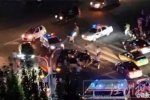 濰坊越野車撞人 昨晚濰坊北宮街一越野車撞人事故