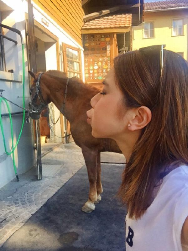 鄧紫棋度假墜馬