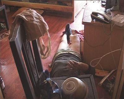 獨居老人家中摔傷