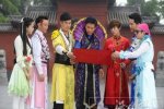 鹿晗上跑男撕掉的第一個名牌是誰的