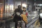 陳曉機場痛哭現場照片 陳曉為什么要在機場醉酒痛哭