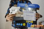 成都小伙網購硬盤收到五塊瓷磚