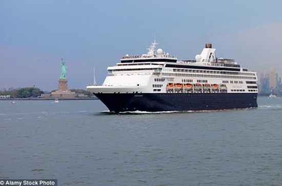 乘郵輪被撞傷獲賠