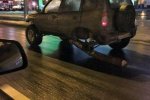 俄羅斯牛人用木頭車輪奔百公里視頻