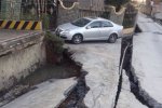 溫州錦東家園小區旁道路出現大面積塌陷