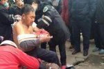 老人擺攤少交2元被捅好幾刀
