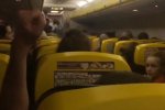 英國飛機延誤8小時 機翼結冰