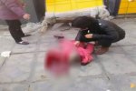 女孩家門(mén)口玩耍被砸死