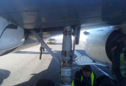 客機起飛發現機輪丟失