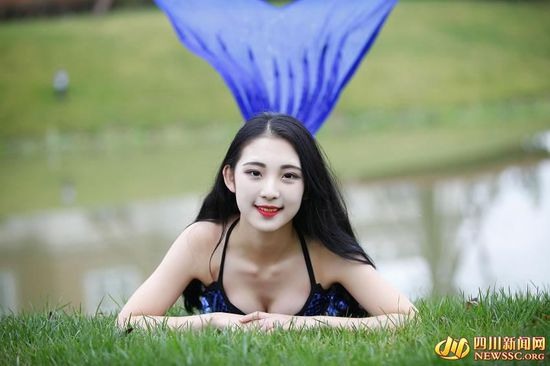 準(zhǔn)空姐化身美人魚