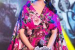 張雨綺雌雄同體 《倚天屠龍記》手游演張無忌周芷若