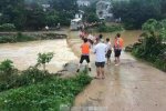 鳳凰峽旅游區(qū)游客漂流遇山洪暴發(fā) 造成8人死亡10人受