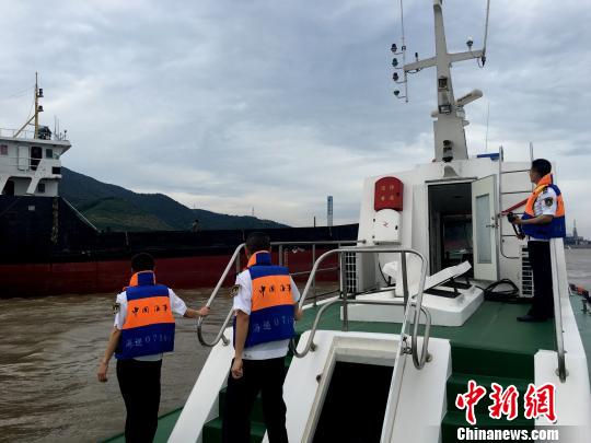 浙江臺(tái)風(fēng)尼伯特