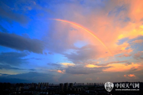 無(wú)錫雨后彩虹美哭了