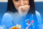 土豪100萬元打賞主播 花椒主播“關妙甜~Miti”失控落