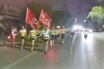 暴走團現叉車護航 戶外運動注意安全