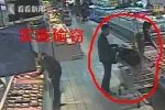 小偷對贓物拜三拜整個過程被監(jiān)控拍下