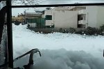 街道驚現有毒泡沫 印度環境污染嚴重