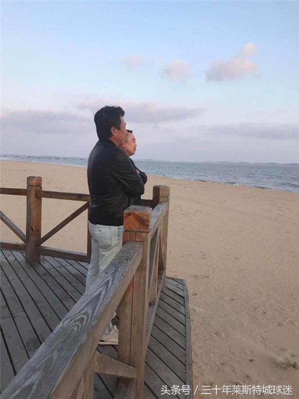 劉國梁下海經商