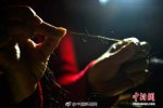 20萬(wàn)根頭發(fā)織毛衣和帽子