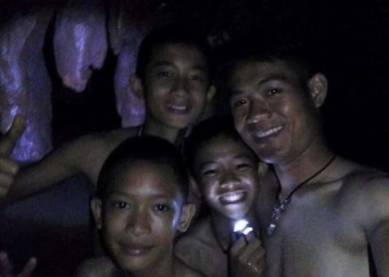 13人足球隊(duì)被找到