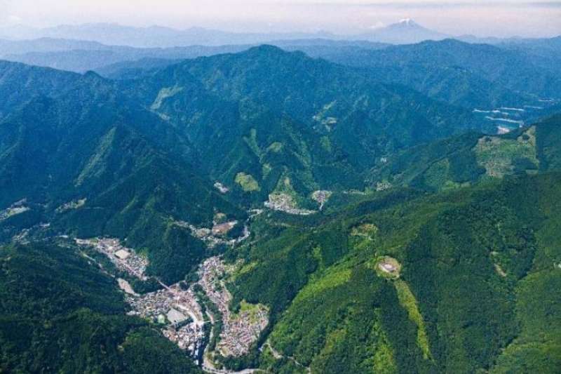 日本鄉(xiāng)村免費(fèi)送房
