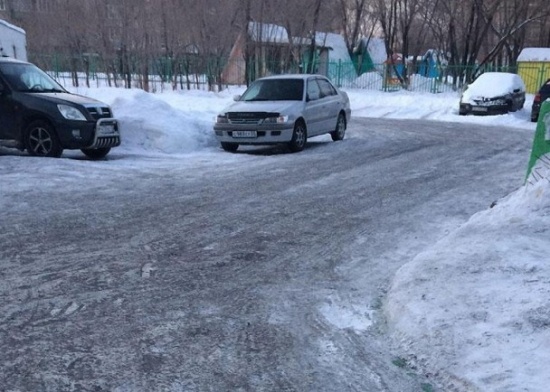 俄羅斯下起綠色雪