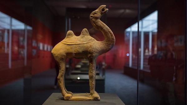 國博展出回歸文物