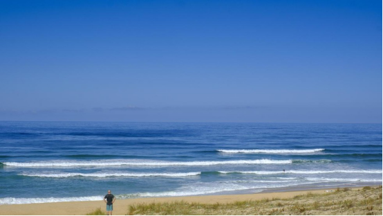 海灘漂來鉆石包裹