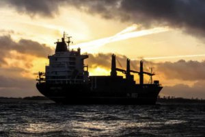 毛里求斯貨船漏油船長被判20個月監禁